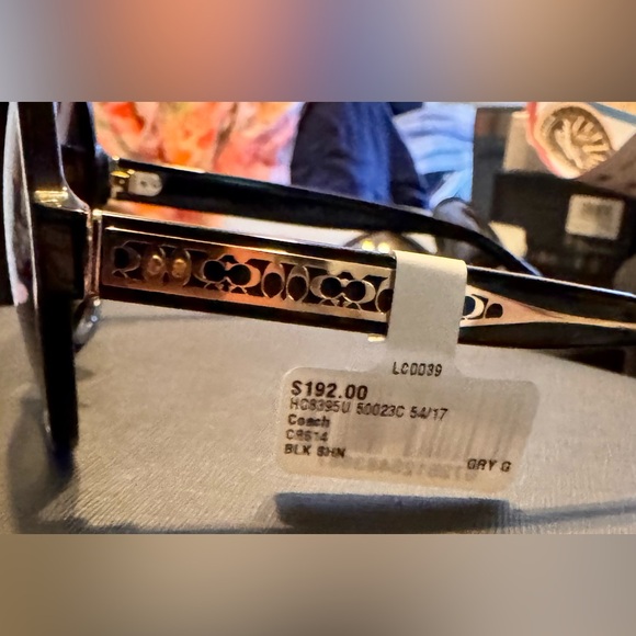 NWT Coach Signature Ombré Oversized Square Sunglasses - Picture 4 of 4